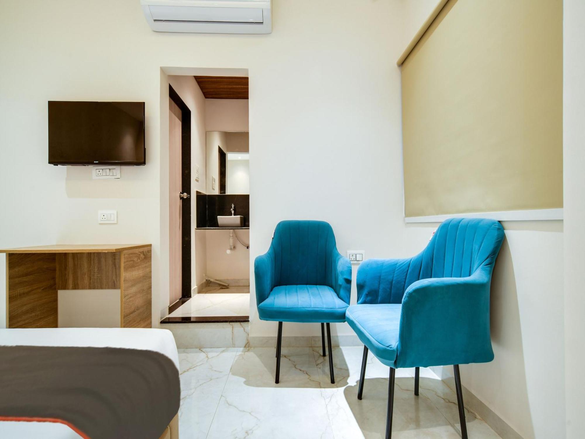Collection O Hotel Mint Индаур Экстерьер фото