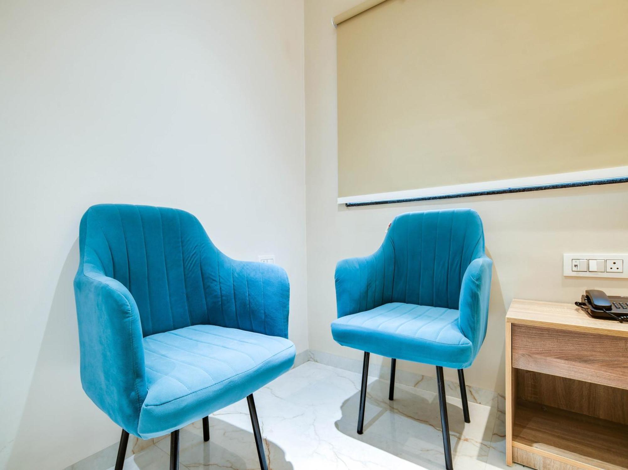 Collection O Hotel Mint Индаур Экстерьер фото